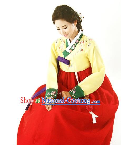 Top Grade Korean Traditional Hanbok Embroidered Yellow Blouse and Red Dress Fashion Apparel Costumes for Women