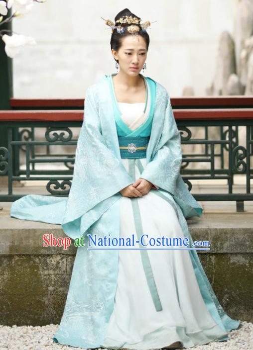 Chinese Ancient Ming Dynasty Imperial Concubine Embroidered Dress Costume for Women