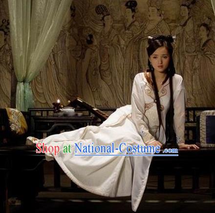 Chinese Ancient Ming Dynasty Courtesan Liu Rushi Embroidered Dress Costume for Women