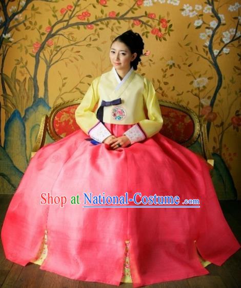 Korean Traditional Hanbok Bride Yellow Blouse and Red Dress Ancient Formal Occasions Fashion Apparel Costumes for Women