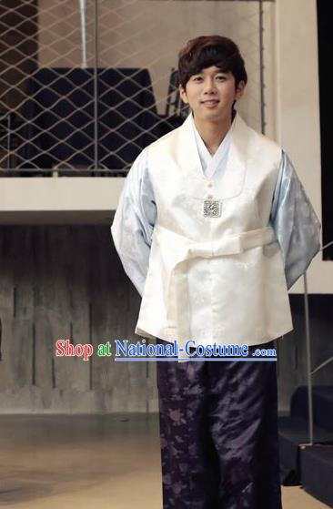 Traditional Korean Costumes Ancient Korean Male Hanbok Bridegroom Costume White Vest and Purple Pants for Men