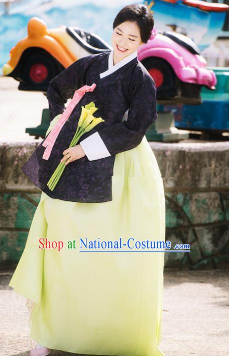 Korean Traditional Bride Tang Garment Hanbok Formal Occasions Navy Blouse and Yellow Dress Ancient Costumes for Women