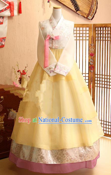 Korean Traditional Bride Tang Garment Hanbok Formal Occasions White Blouse and Yellow Dress Ancient Costumes for Women