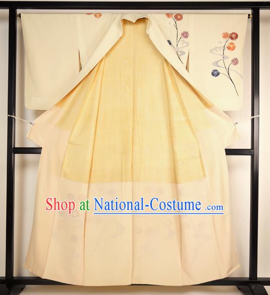 Japan Ancient Furisode Kimonos Traditional Palace Yellow Yukata Dress Formal Costume for Women