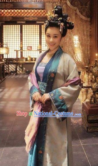 Chinese Song Dynasty Princess Embroidered Dress Ancient Palace Lady Replica Costume for Women