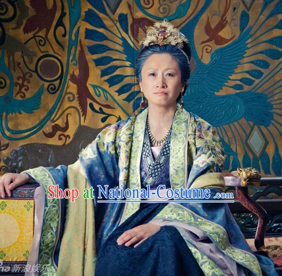 Chinese Song Dynasty Empress Dowager Du Embroidered Dress Ancient Palace Lady Replica Costume for Women