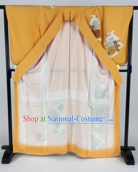 Japan Traditional Kimono Yellow Furisode Kimono Ancient Yukata Dress Formal Costume for Women