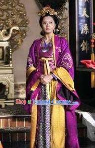 Chinese Ancient Southern Song Dynasty Imperial Consort Han Embroidered Replica Costume for Women