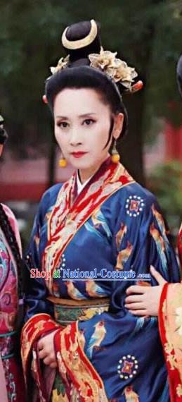 Chinese Ancient Ming Dynasty Queen Mother Embroidered Replica Costume for Women