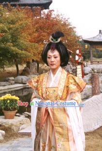 Chinese Ancient Tang Dynasty Queen Wu Zetian Embroidered Dress Empress Replica Costume for Women