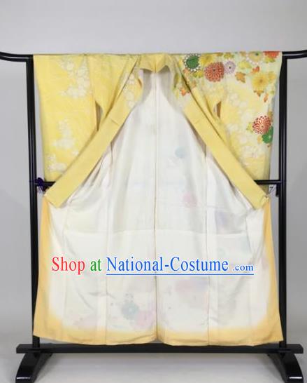 Ancient Japanese Geisha Yellow Furisode Kimonos Traditional Female Yukata Dress Formal Costume for Women