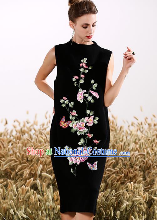 Chinese National Costume Embroidered Butterfly Black Cheongsam Vintage Qipao Dress for Women