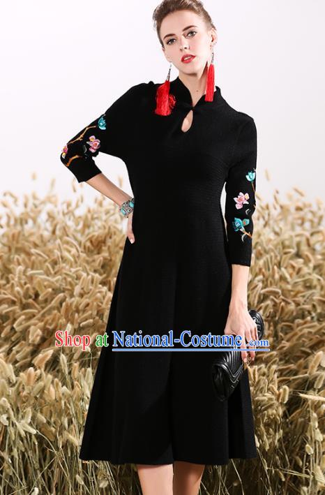 Chinese National Costume Embroidered Black Cheongsam Vintage Qipao Dress for Women