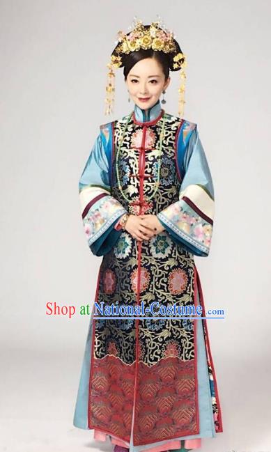 Chinese Traditional Historical Costume China Qing Dynasty Kangxi Empress Dowager Embroidered Clothing