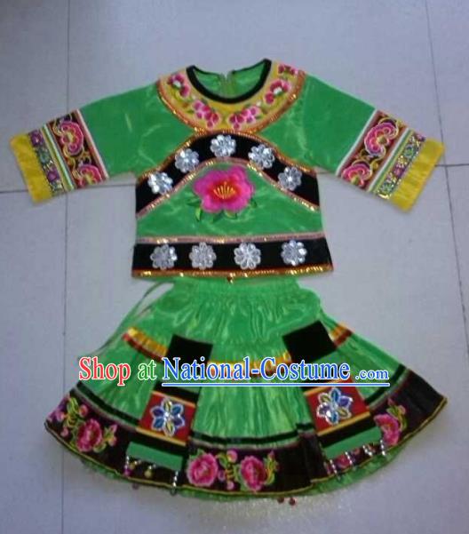 Traditional Chinese Yi Nationality Dance Embroidery Green Costume, Folk Dance Ethnic Dance Dress for Kids