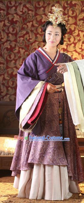 Ancient Chinese Han Dynasty Empress Dowager Lv Zhi Traditional Replica Costume Queen Mother Hanfu Dress for Women