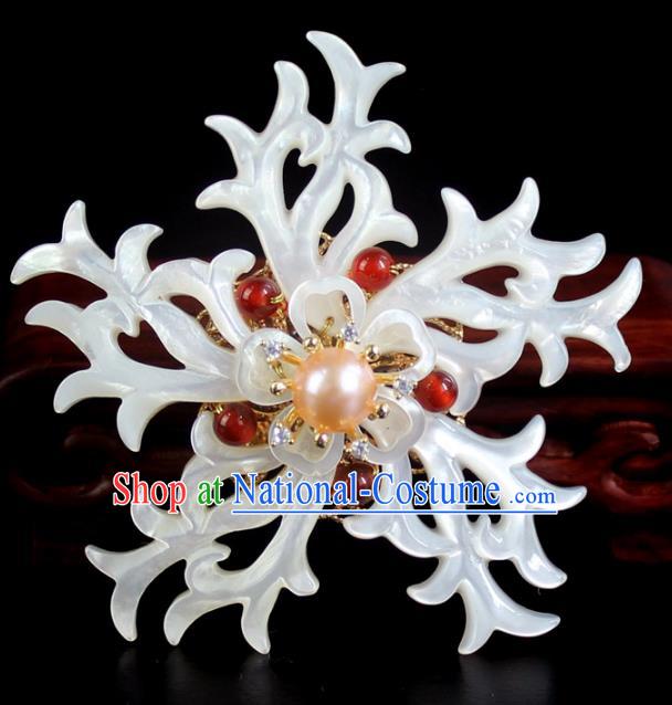 Chinese Ancient Handmade Accessories Shell Snowflake Brooch Hanfu Breastpin for Women