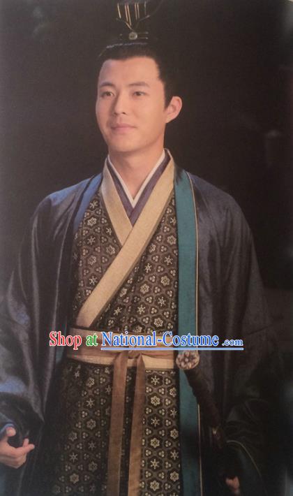 Traditional Chinese Wei and Jin Dynasties Swordsman Wang Shu Replica Costume for Men