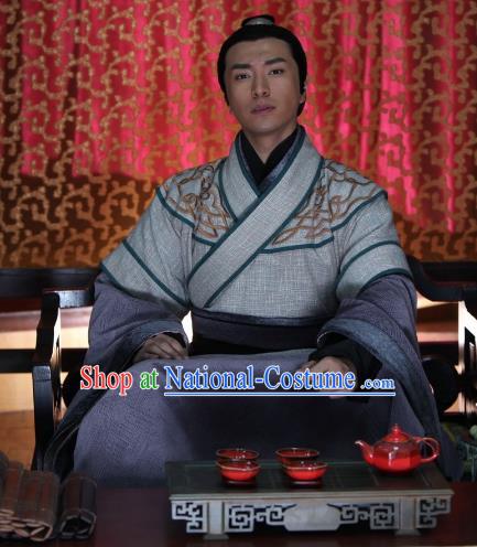 Chinese Ancient Warring States Period Prince Swordsman Replica Costume for Men