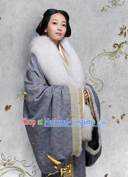 Chinese Ancient Eastern Han Dynasty Consort Dong Hanfu Dress Replica Costume for Women