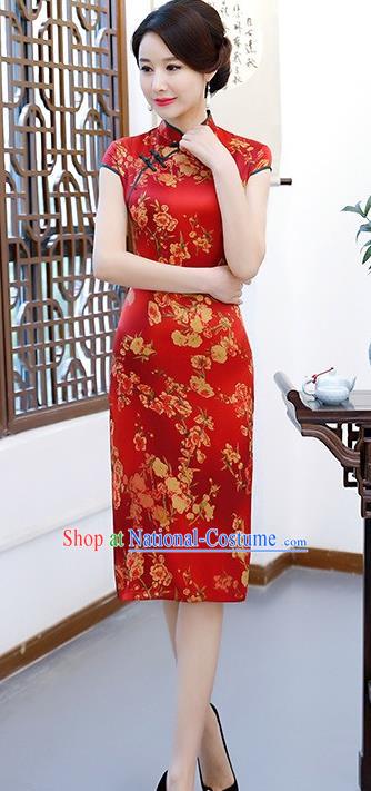 Chinese Traditional Elegant Red Silk Cheongsam National Costume Wedding Qipao Dress for Women