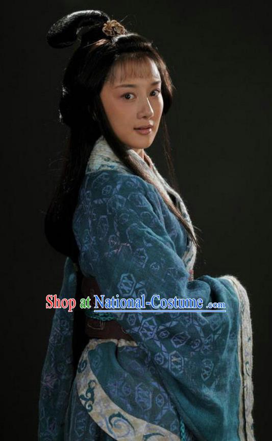 Traditional Chinese Ancient Costume Chu and Han Dynasties Hanfu Clothing