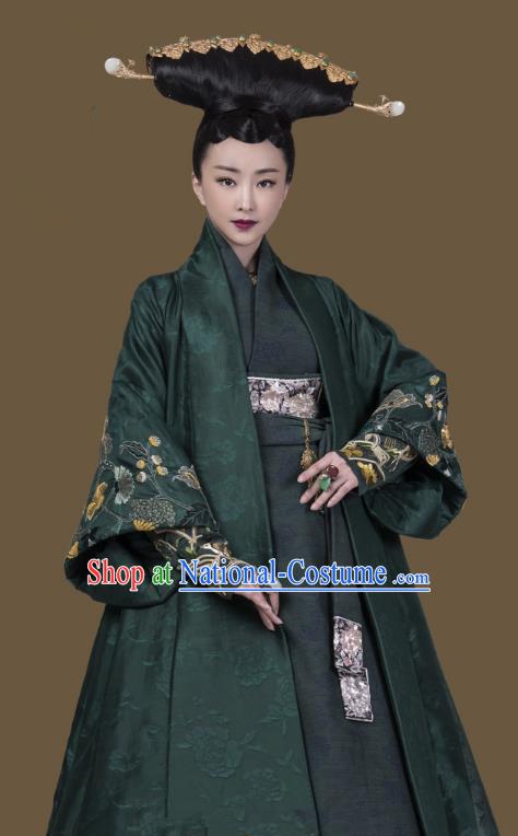 Untouchable Lovers Chinese Ancient Queen Mother Embroidered Hanfu Southern and Northern Dynasties Empress Dowager Replica Costume for Women