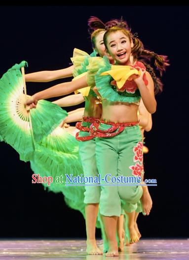 Chinese Traditional Yangge Stage Performance Green Costume, China Folk Dance Classical Dance Clothing for Children