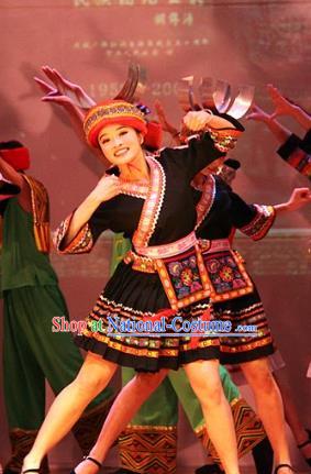 Traditional Chinese Tujia Nationality Dance Costume, China Folk Dance Classical Dance Clothing for Women