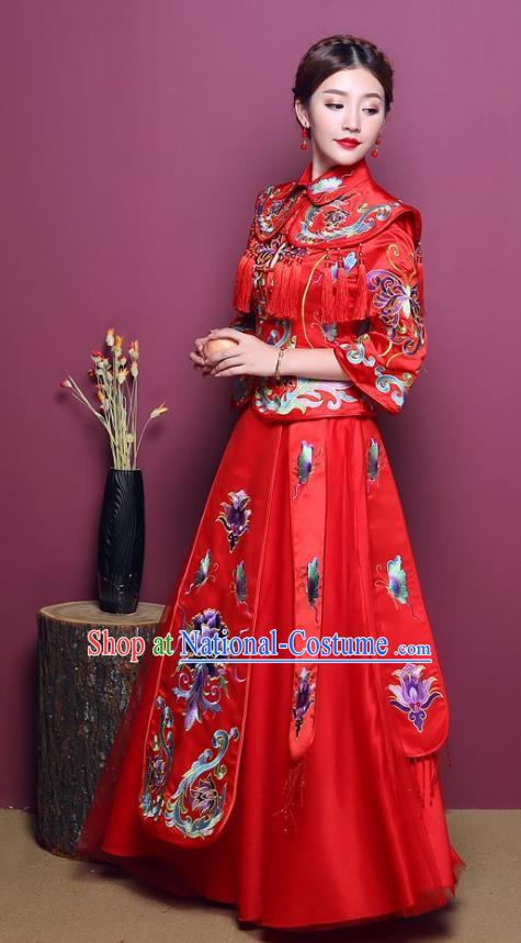 Traditional Chinese Wedding Costumes Traditional Xiuhe Suits Ancient Chinese bridal Full Dress