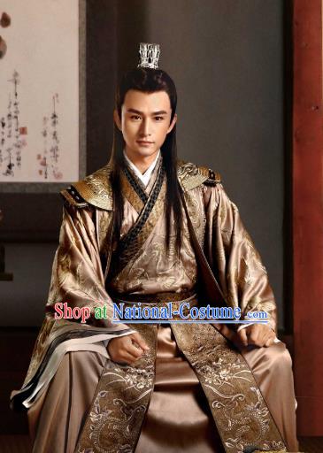 Tribes and Empires Storm of Prophecy Chinese Ancient Prince Embroidered Costumes for Men