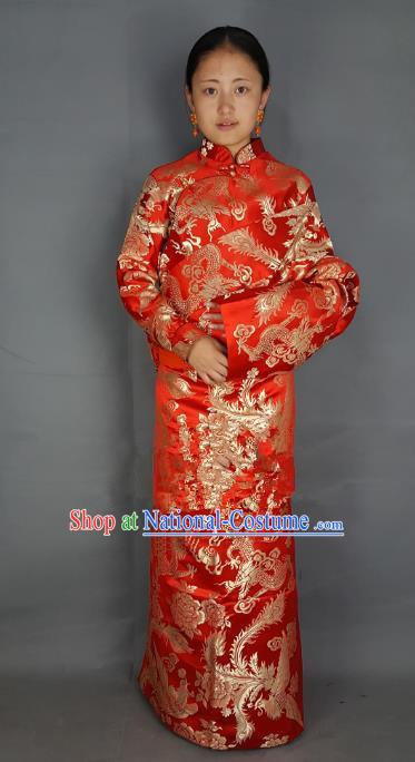 Chinese Zang Nationality Wedding Red Tibetan Robe, China Traditional Tibetan Ethnic Heishui Dance Costume for Women