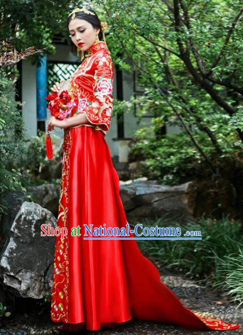 Chinese Traditional Wedding Bottom Drawer Ancient Bride Costume Embroidered Xiuhe Suit Cheongsam for Women