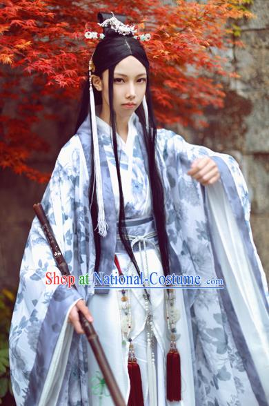 Chinese Ancient Cosplay Swordsman Nobility Childe Embroidered Costume for Men