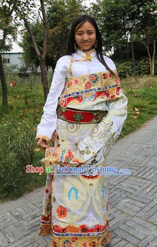 Chinese Traditional Minority Wedding Costume White Tibetan Robe Zang Nationality Clothing for Women