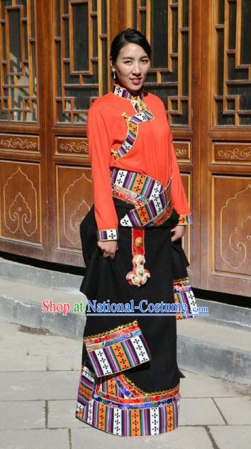 Chinese Traditional Black Tibetan Robe Minority Costume Zang Nationality Clothing for Women