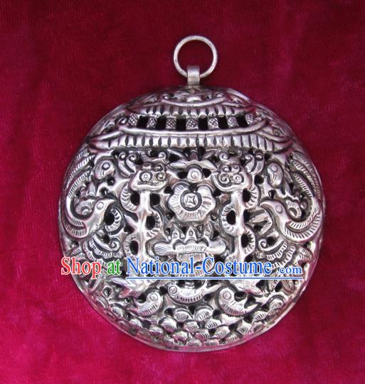 Chinese Miao Nationality Silver Ornaments Traditional Hmong Cavring Necklace Pendant Accessories for Women