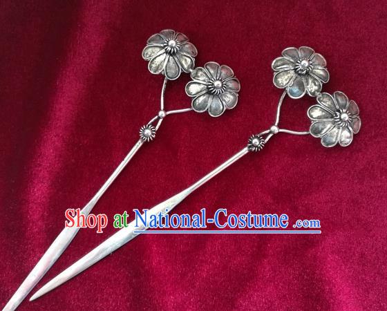 Chinese Traditional Miao Nationality Hair Clip Hair Accessories Hanfu Sliver Flowers Hairpins for Women