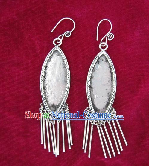 Chinese Handmade Miao Nationality Jewelry Accessories Sliver Leaf Earrings for Women