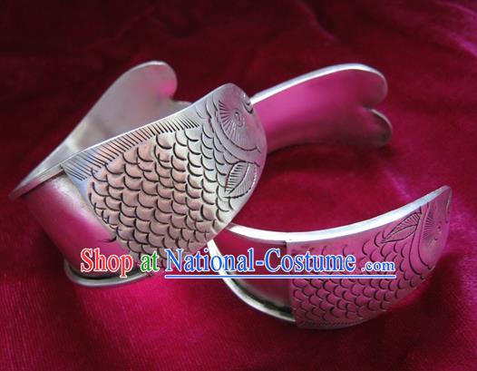 Chinese Miao Sliver Ornaments Carving Fish Bracelet Traditional Hmong Handmade Sliver Bangle for Women