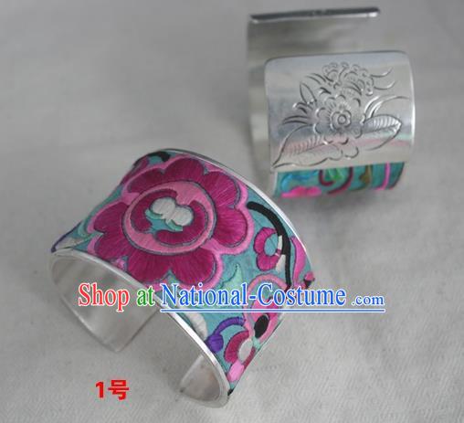 Handmade Chinese Miao Nationality Embroidered Flowers Bracelet Traditional Hmong Sliver Bangle for Women