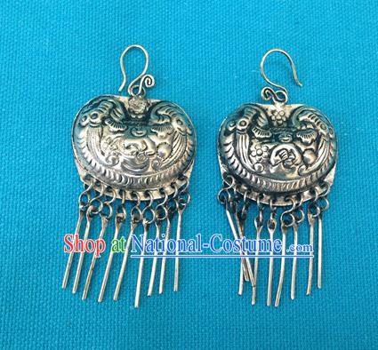 Chinese Traditional Ornaments Accessories Ancient Miao Minority Sliver Earrings for Women