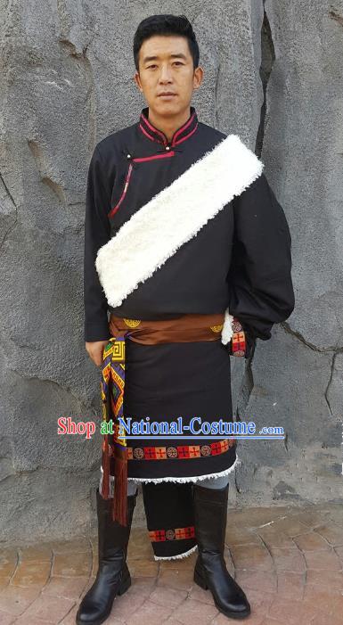 Chinese Traditional Zang Nationality Costume, China Tibetan Ethnic Clothing Black Tibetan Robe for Men