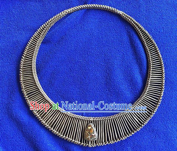 Handmade Chinese Miao Nationality Necklace Sliver Hmong Necklet for Women