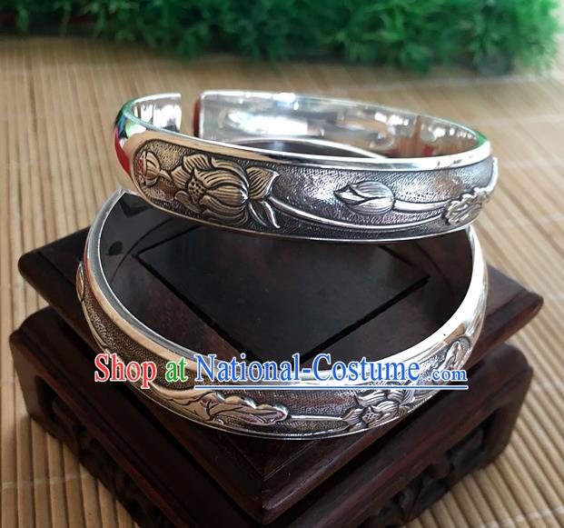 Handmade Chinese Miao Nationality Craft Carving Lotus Leaf Sliver Bracelet Traditional Hmong Bangle for Women