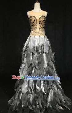 Top Grade Models Catwalks Costume Grey Feather Full Dress Stage Performance Compere Clothing for Women