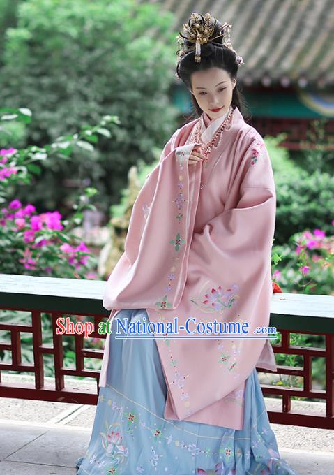 Chinese Ancient Palace Lady Hanfu Dress Ming Dynasty Imperial Consort Embroidered Costumes and Jewelry Accessories for Women