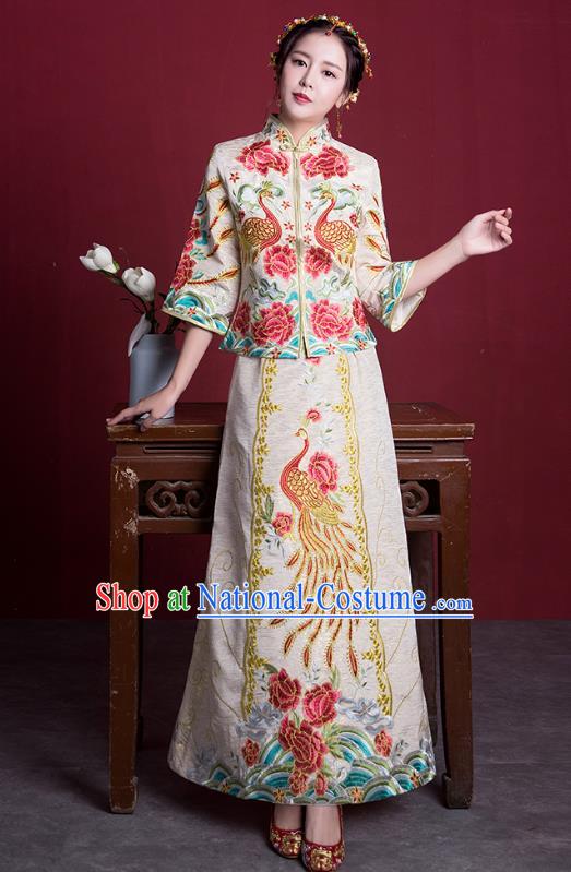 Chinese Ancient Embroidered Wedding Costumes Bride Formal Dresses White XiuHe Suit for Women