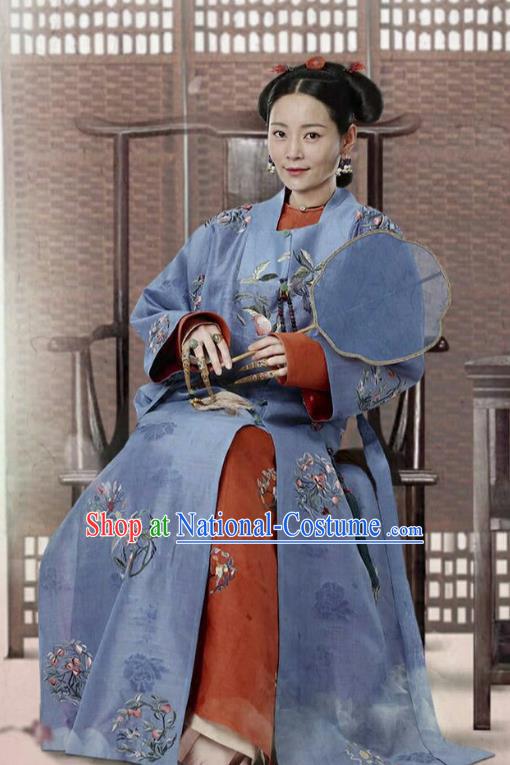 Ancient Arama Story of Yanxi Palace Chinese Qing Dynasty Manchu Imperial Consort Embroidered Costumes and Headpiece Complete Set