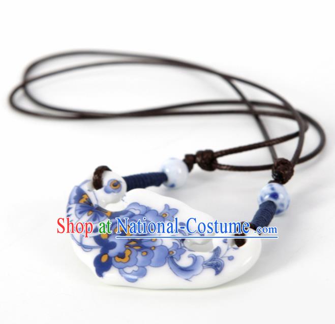 Top Grade Chinese Handmade Printing Blue Peony Jingdezhen Ceramics Necklace for Women